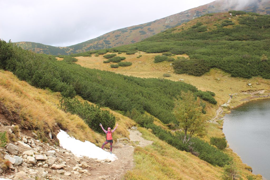 Zateplené zimné legíny značky Fjällräven skvelé na turistiku a skialp počas chladných mesiacov. To sú Abisko Värm Trekking Tights!